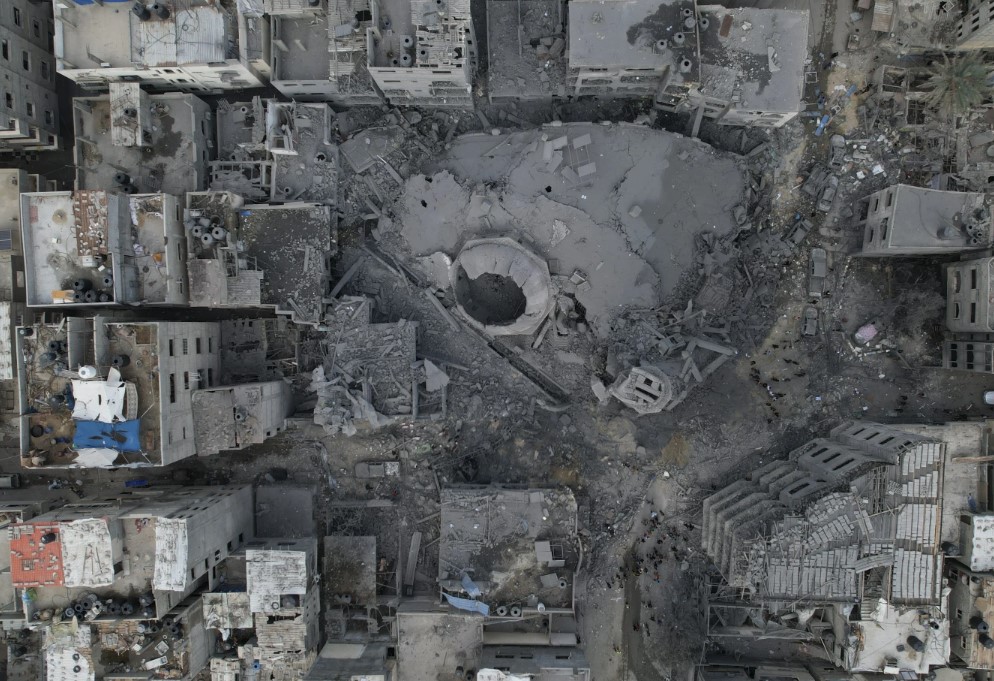 حطام مسجد دمره القصف الاسرائيلى فى مدينة غزة