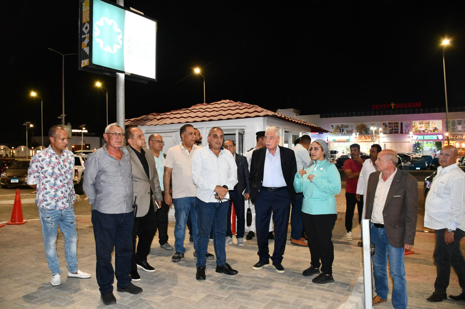 محافظ جنوب سيناء يتابع أعمال تطوير مصر القديمة  (2)