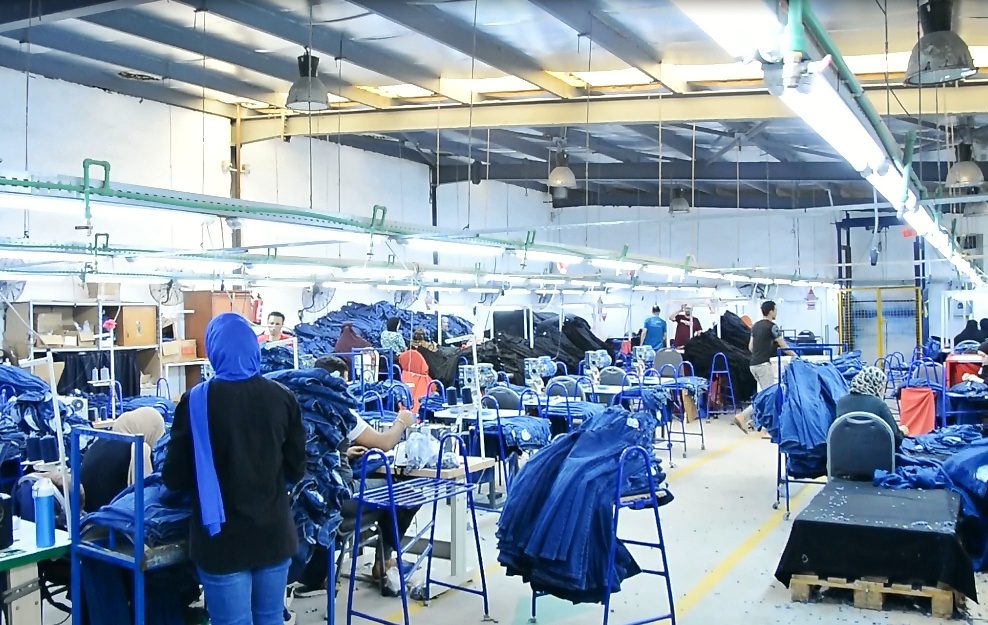 مصنع الملابس في مجمع ال ٥٨ مصنع