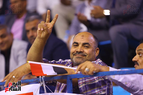 بدء مؤتمر جماهيرى لاتحاد العمال (25)