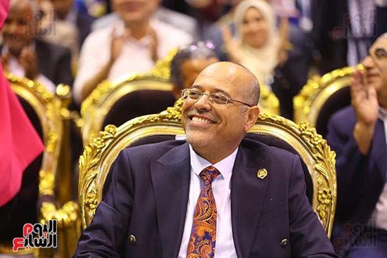 بدء مؤتمر جماهيرى لاتحاد العمال (12)