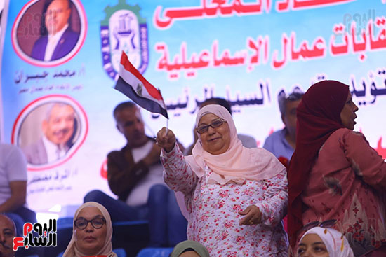 بدء مؤتمر جماهيرى لاتحاد العمال (14)