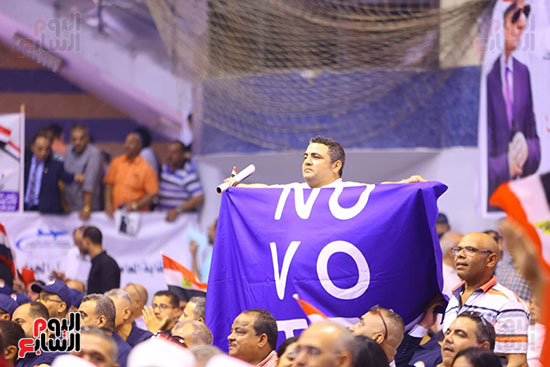 بدء مؤتمر جماهيرى لاتحاد العمال (18)