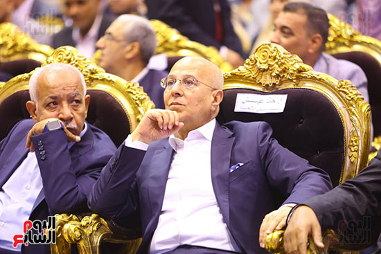 بدء مؤتمر جماهيرى لاتحاد العمال (31)