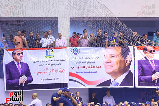 بدء مؤتمر جماهيرى لاتحاد العمال (37)