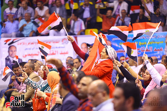 بدء مؤتمر جماهيرى لاتحاد العمال (22)