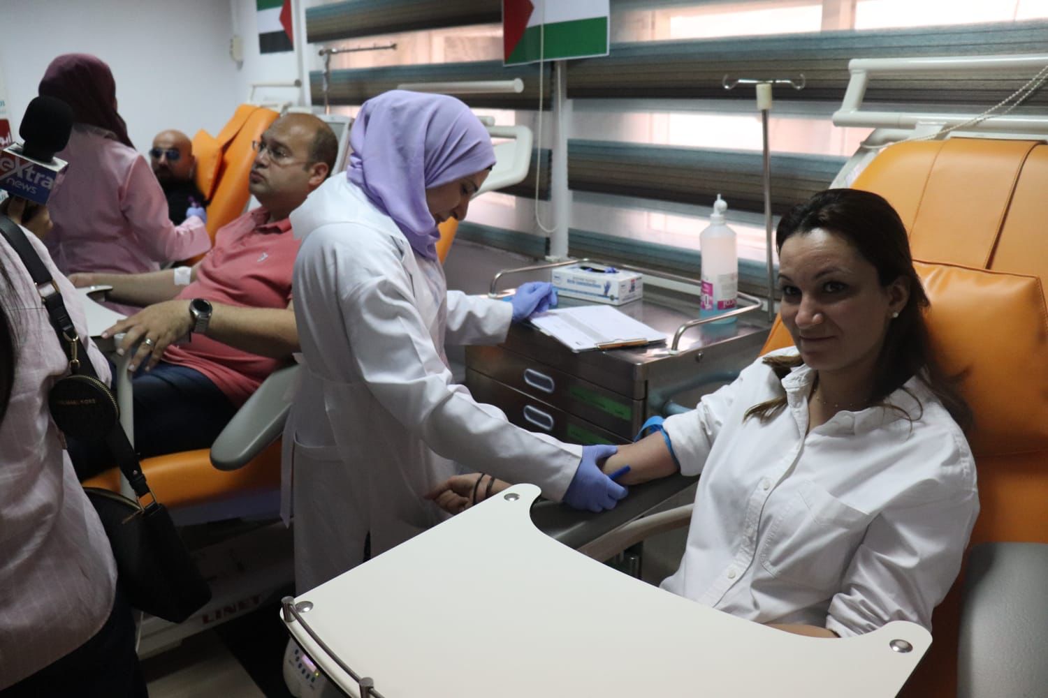 الجيزة تشارك فى فعاليات حملة التبرع بالدم للشعب الفلسطينى 3