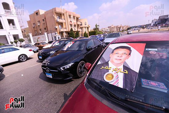 مسيرة بالسيارات تحمل صور النائب حازم عمر (9)