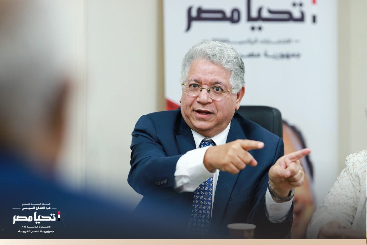 الحملة الرسمية للمرشح عبد الفتاح السيسي تستقبل وفدًا من خبراء التعليم (1)
