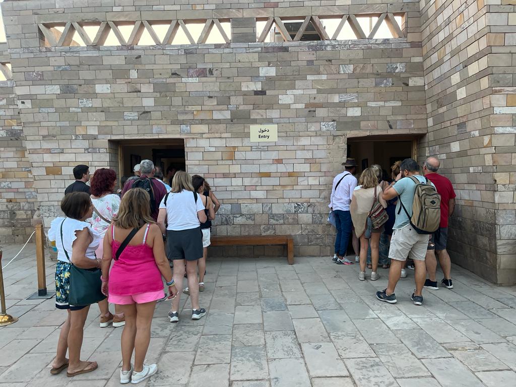 إقبال السياحة على معبد أبوسمبل
