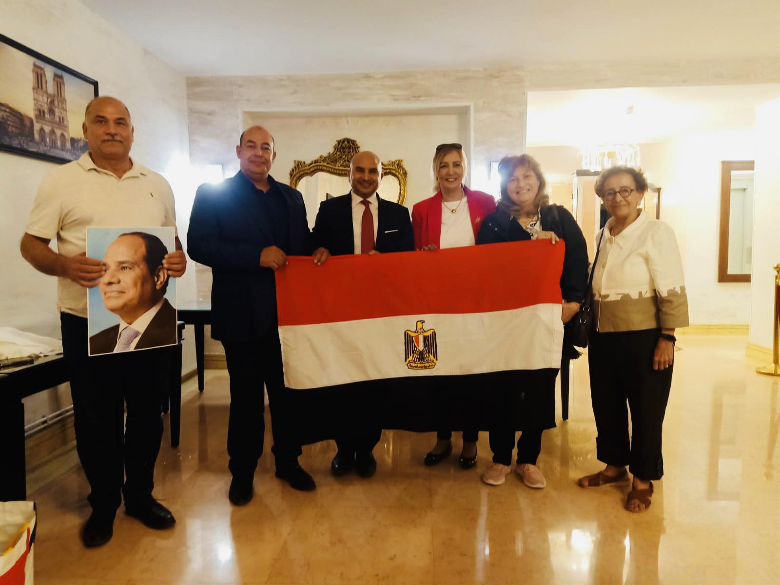 المصريين بالخارج خلال مؤتمر لدعم الرئيس السيسى بفرنسا