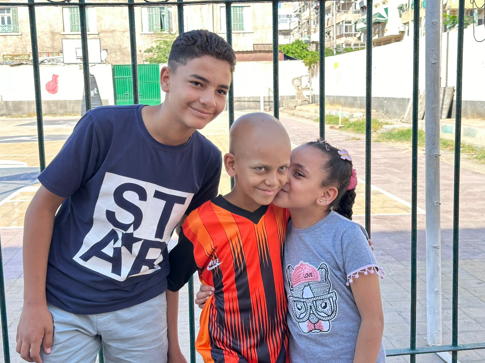 آدم وأخته وأخيه