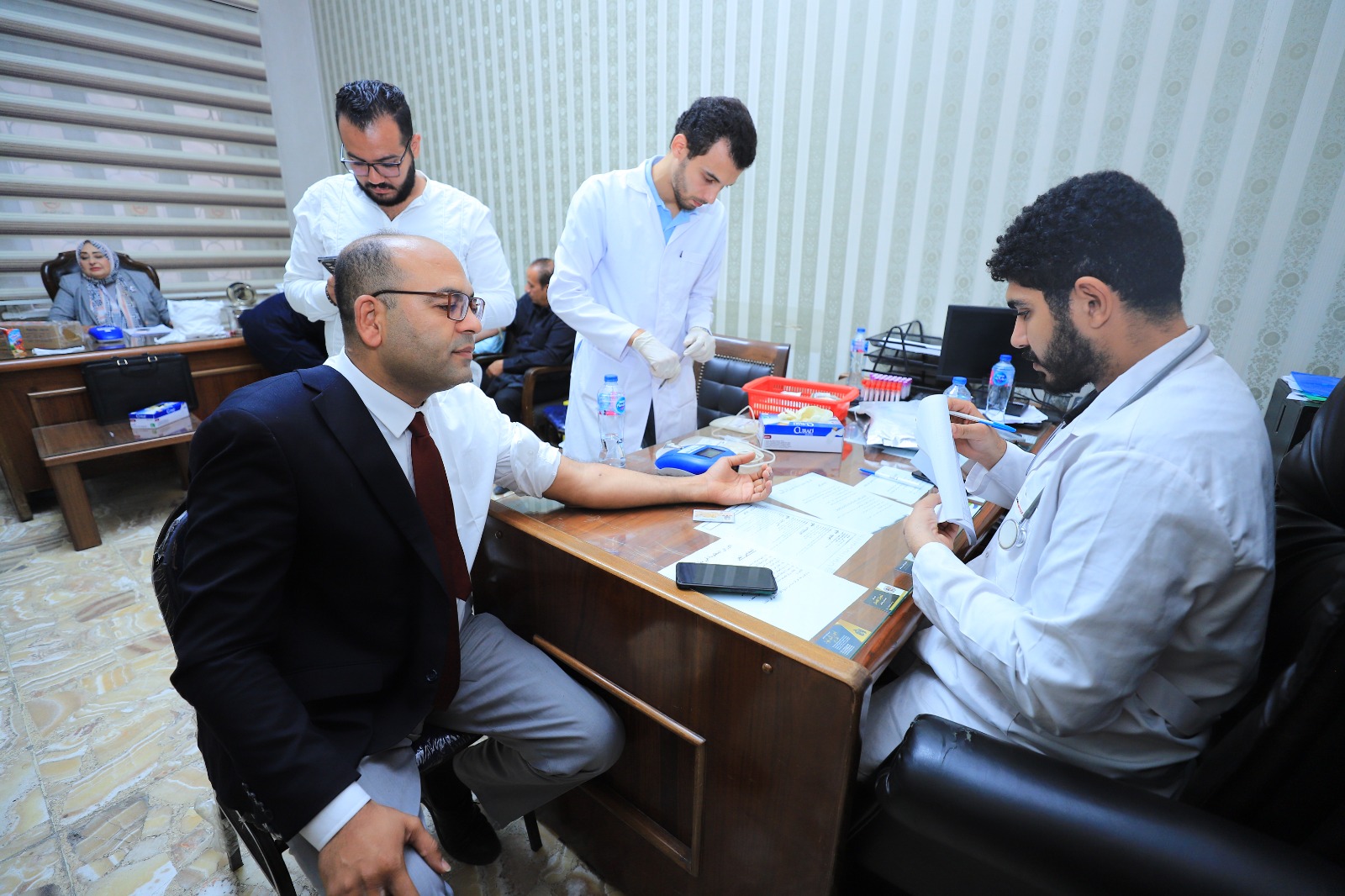 نقابة المحامين تنظم حملة للتبرع بالدم تضامنا مع الشعب الفلسطيني (15)