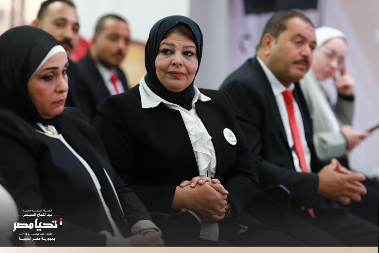 الحملة الرسمية للمرشح الرئاسى عبد الفتاح السيسي تستقبل وفداً من اتحاد شباب العمال بمقرها الرئيسي (10)