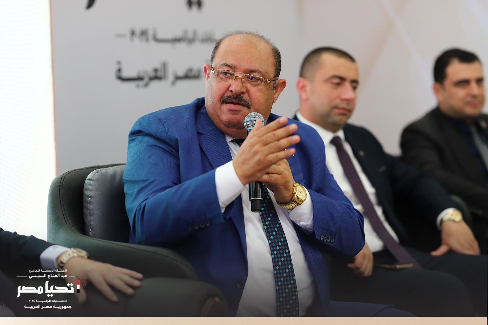 الحملة الرسمية للمرشح عبد الفتاح السيسي تستقبل وفدًا من النقابة العامة لعمال النقل البري (11)