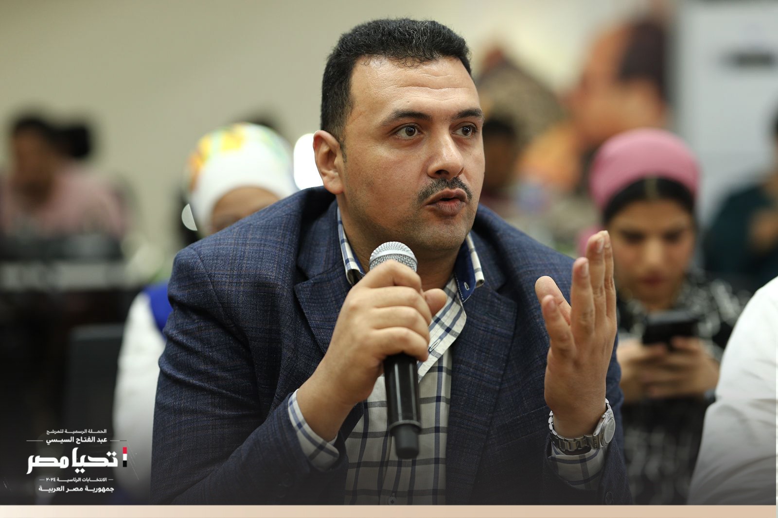 الحملة الرسمية للمرشح عبد الفتاح السيسي تستقبل وفدًا من النقابة العامة لعمال النقل البري (27)