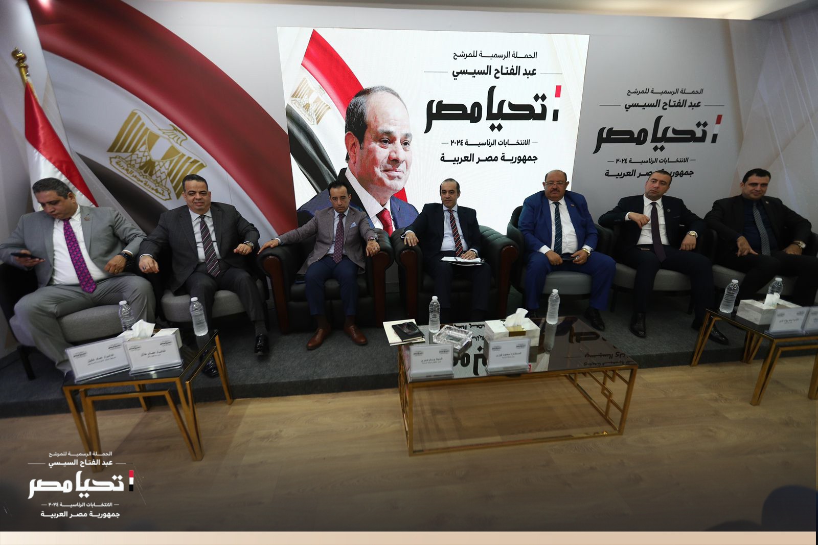 الحملة الرسمية للمرشح عبد الفتاح السيسي تستقبل وفدًا من النقابة العامة لعمال النقل البري (20)
