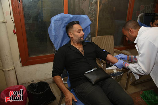 لجنة للتبرع بالدم فى نقابة الممثلين تضامنا مع فلسطين (8)