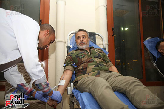 لجنة للتبرع بالدم فى نقابة الممثلين تضامنا مع فلسطين (1)