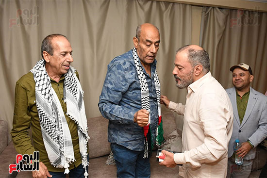 الوقفة التضامنية مع أهل غزة بنقابة الممثلين  (1)