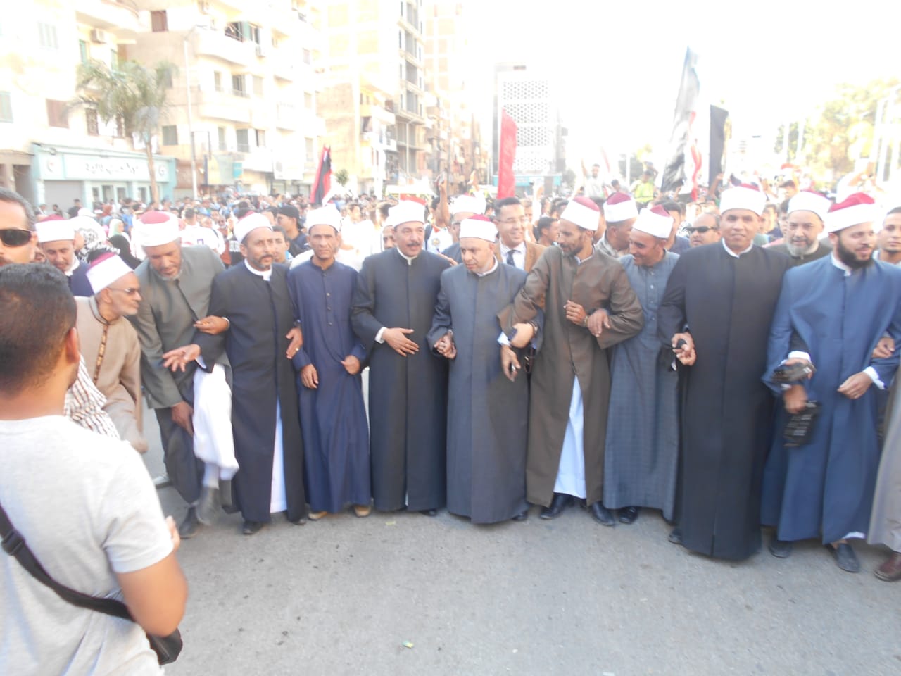 ايد بإيد ضد العدوان على فلسطين