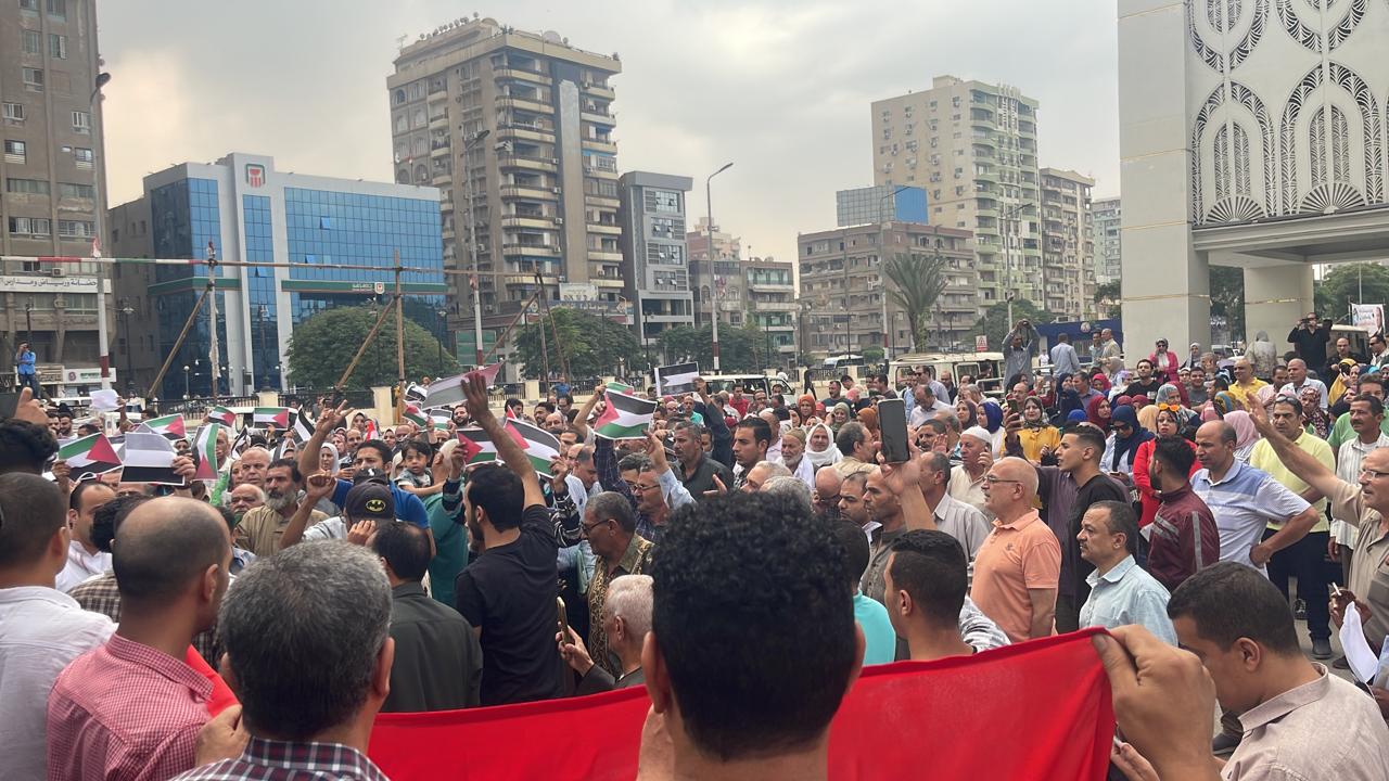 آلاف الشراقوة ينظمون وقفة تضامنية للشعب الفلسطينى وتأييد موقف مصر