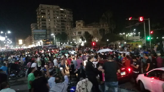 حشود-ضخمة-في-ميدان-المحافظة-بالمنصورة