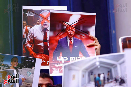 وقفة احتجاجيه تنديدا بجرائم الاحتلال الإسرائيلى على سلم نقابة الصحفيين (32)