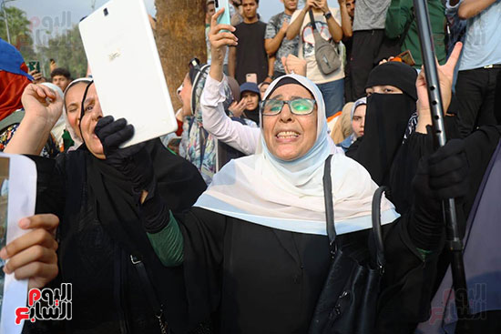 مظاهرات جامعة القاهرة (13)