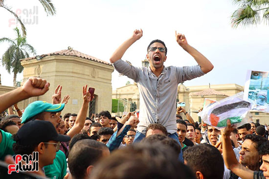 مظاهرات جامعة القاهرة (3)