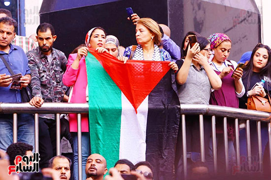 وقفة احتجاجيه تنديدا بجرائم الاحتلال الإسرائيلى على سلم نقابة الصحفيين (24)