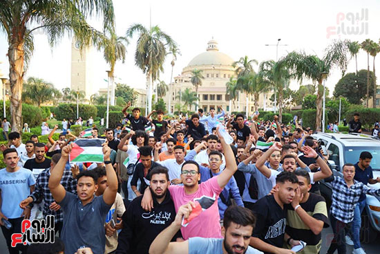 مظاهرات جامعة القاهرة (5)