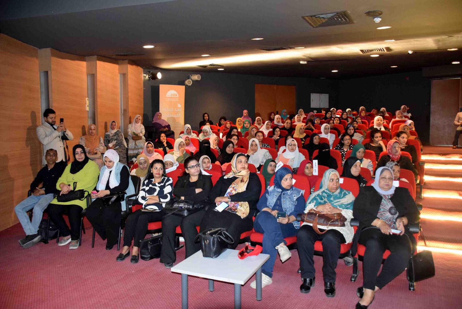 حضور فعاليات ندوة لتأهيل وتمكين المرأة المصرية بالأقصر