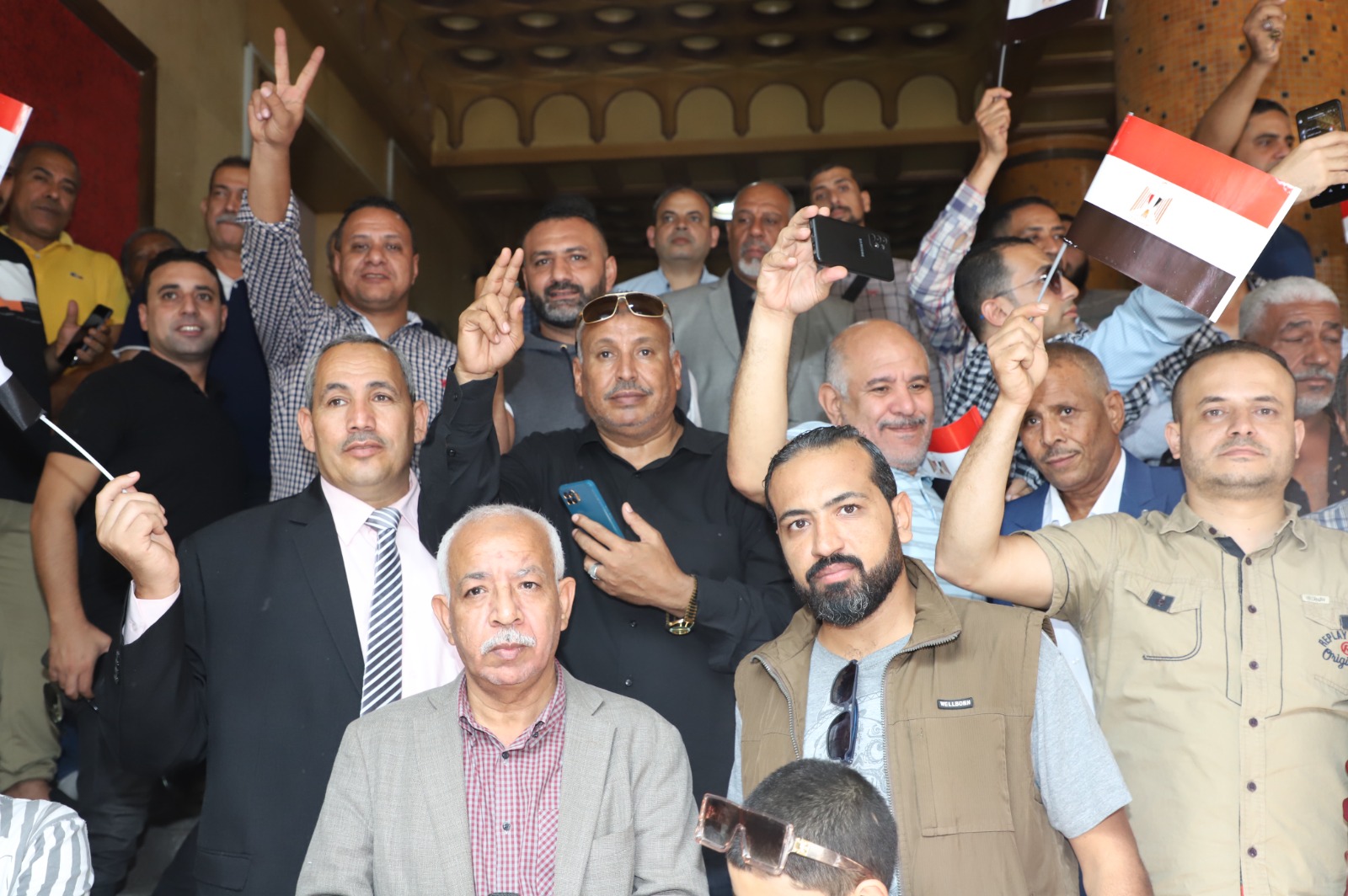 وقفة احتجاجية لعمال مصر تضامنا مع الشعب الفلسطينى