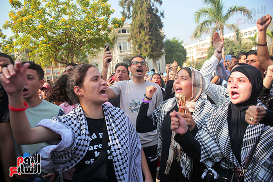 ممظاهرات طلاب جامعة عين شمس (16)