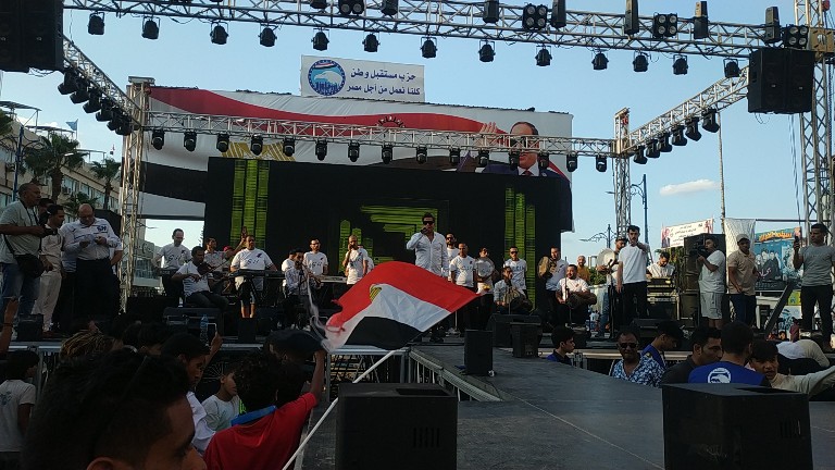احمد شيبة يشعل احتفالات مطروح بالاغاني الوطنية (5)