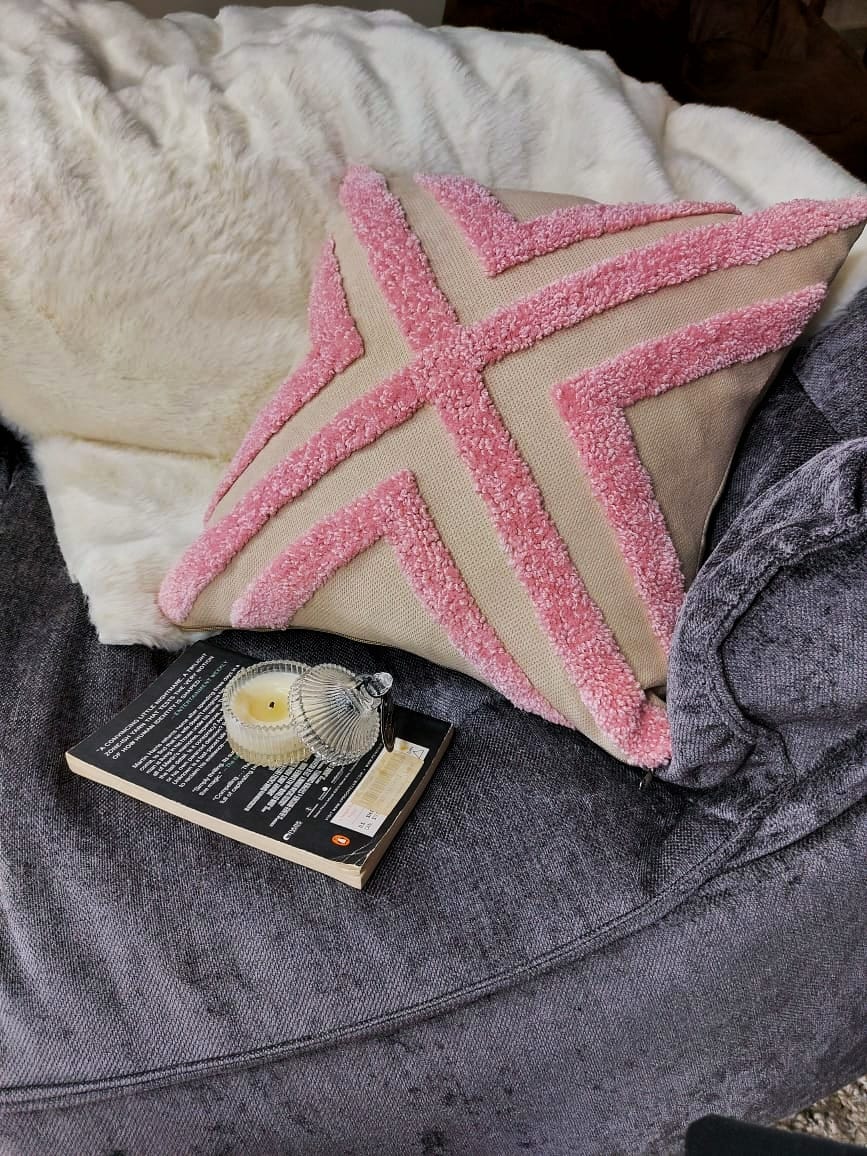 وسادة من الهاند ميد