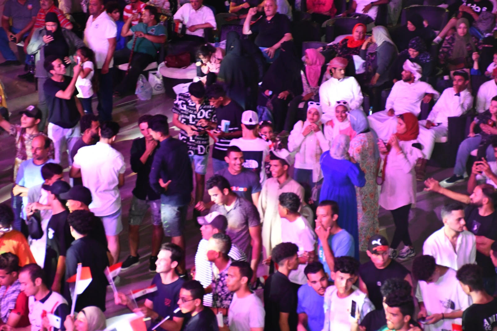 مسيرة حاشدة بميادين شرم الشيخ لتأييد ترشح الرئيس  (9)