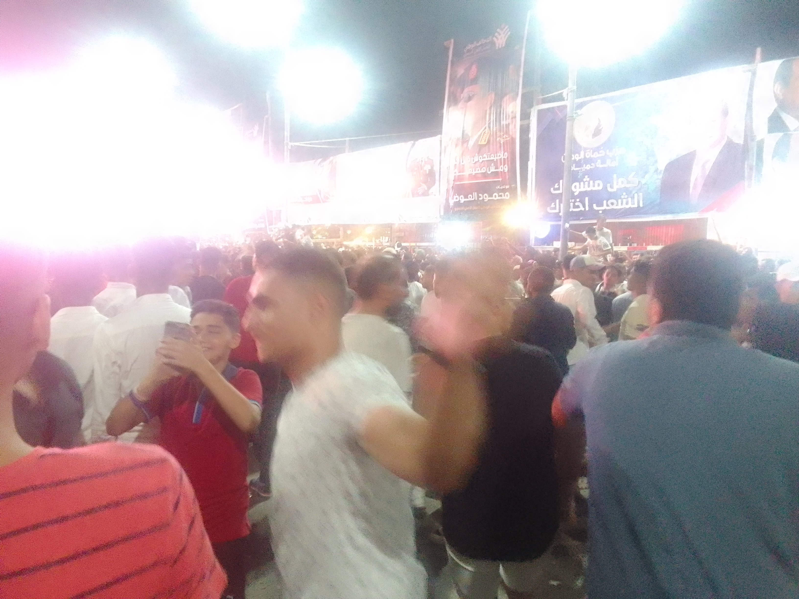 احتفالات الدمايطة عقب إعلان الرئيس ترشحه (3)