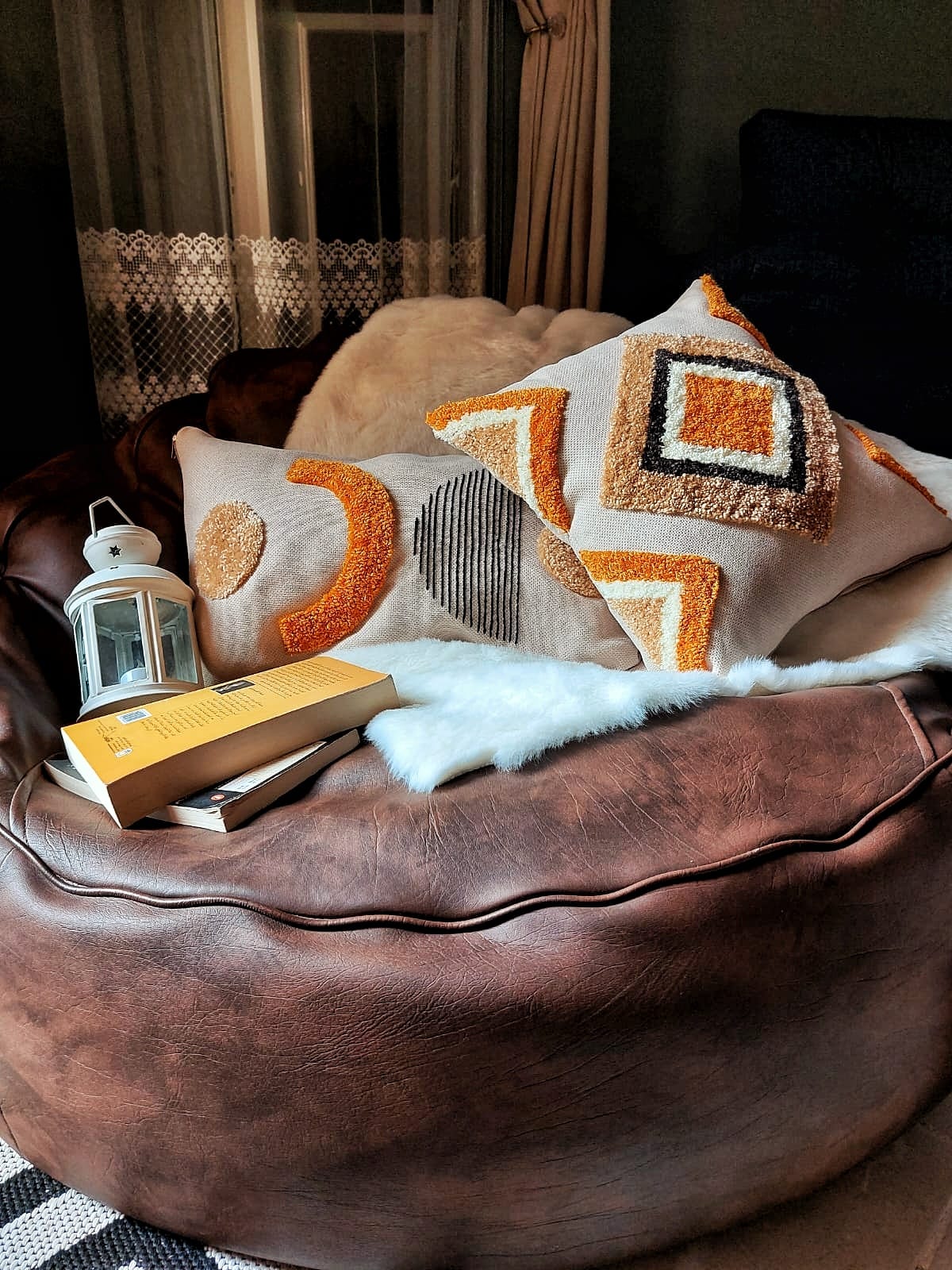 وسادة وهلال