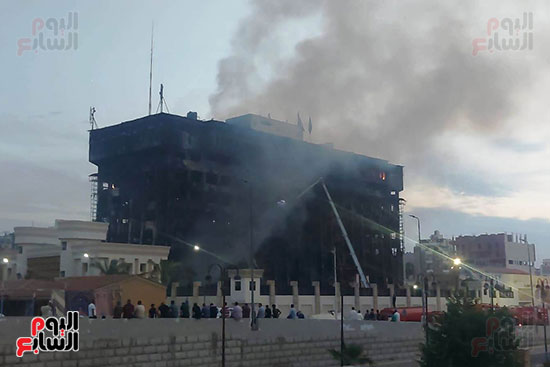 حريق مبنى مديرية الإسماعيلية  (2)
