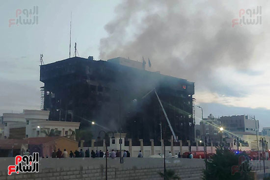 حريق مبنى مديرية الإسماعيلية  (7)