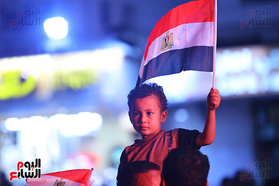 المصريون يريدون السيسى رئيسا لفترة جديدة (14)