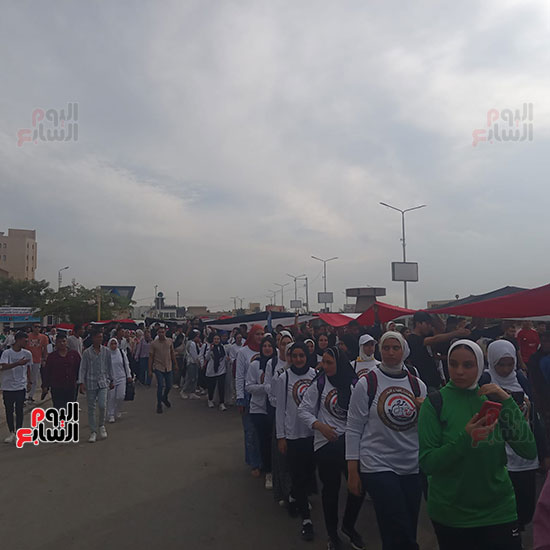 مسيرة لطلاب جامعة كفر الشيخ للاحتفال بنصر أكتوبر  (2)