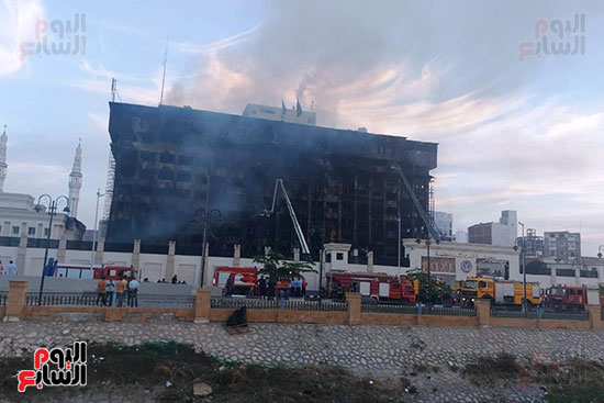 حريق مبنى مديرية الإسماعيلية  (13)