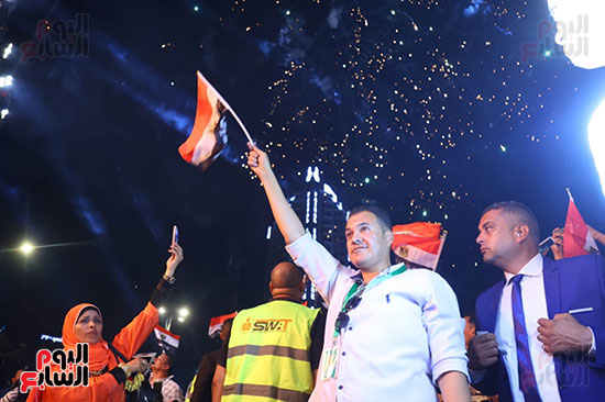 الجماهير بميدان الجلاء يرحبون بإعلان الرئيس السيسى للترشح (22)