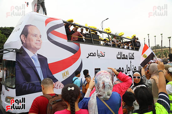 مسيرة  بجامعة القاهرة تناشد الرئيس السيسى بالترشح  (24)