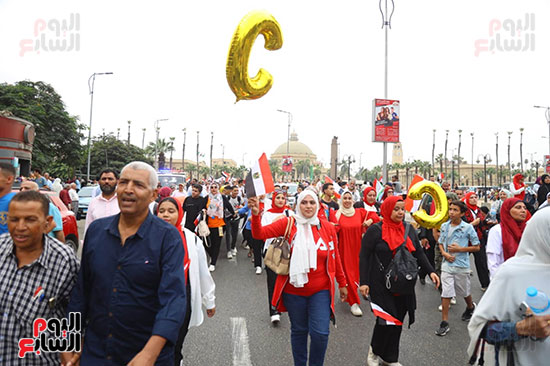 مسيرات حاشدة للأكاديميين والعاملين فى جامعة القاهرة  (11)