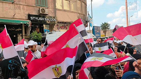 مسيرات-للاحتفال-بذكرى-نصر-أكتوبر-ومطالبة-الرئيس-السيسى-بالترشح-وسط-الإسكندرية-(1)