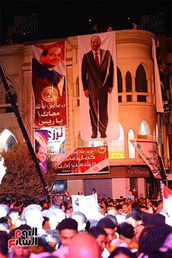 المصريون يريدون السيسى رئيسا لفترة جديدة (29)